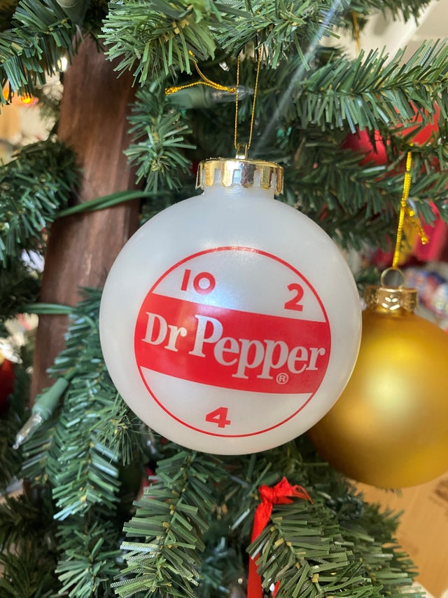 Dr. Pepper Holiday Gift Set Ornament Keychain Magnet Snow Globe NUMBERED  EDITION